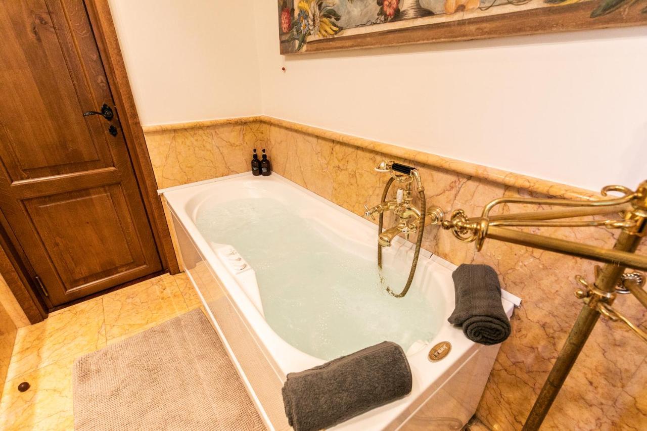 Klimt - Jacuzzi 5 Star - Luxury Design Apartment Milán Exteriér fotografie