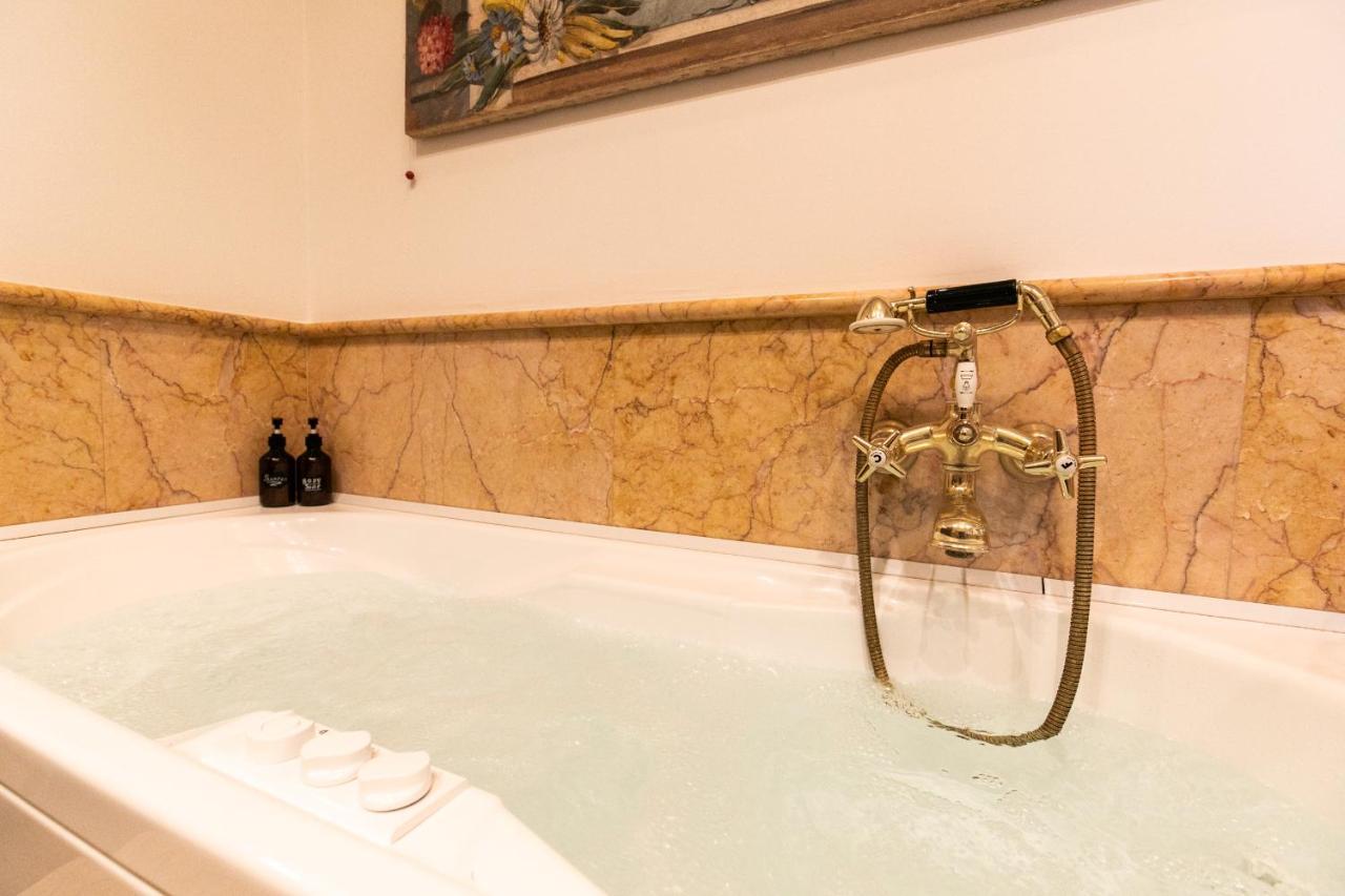 Klimt - Jacuzzi 5 Star - Luxury Design Apartment Milán Exteriér fotografie
