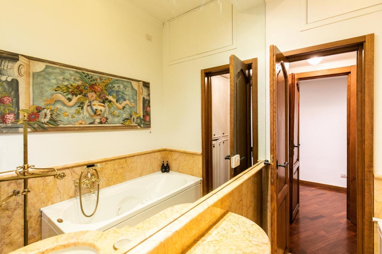 Klimt - Jacuzzi 5 Star - Luxury Design Apartment Milán Exteriér fotografie