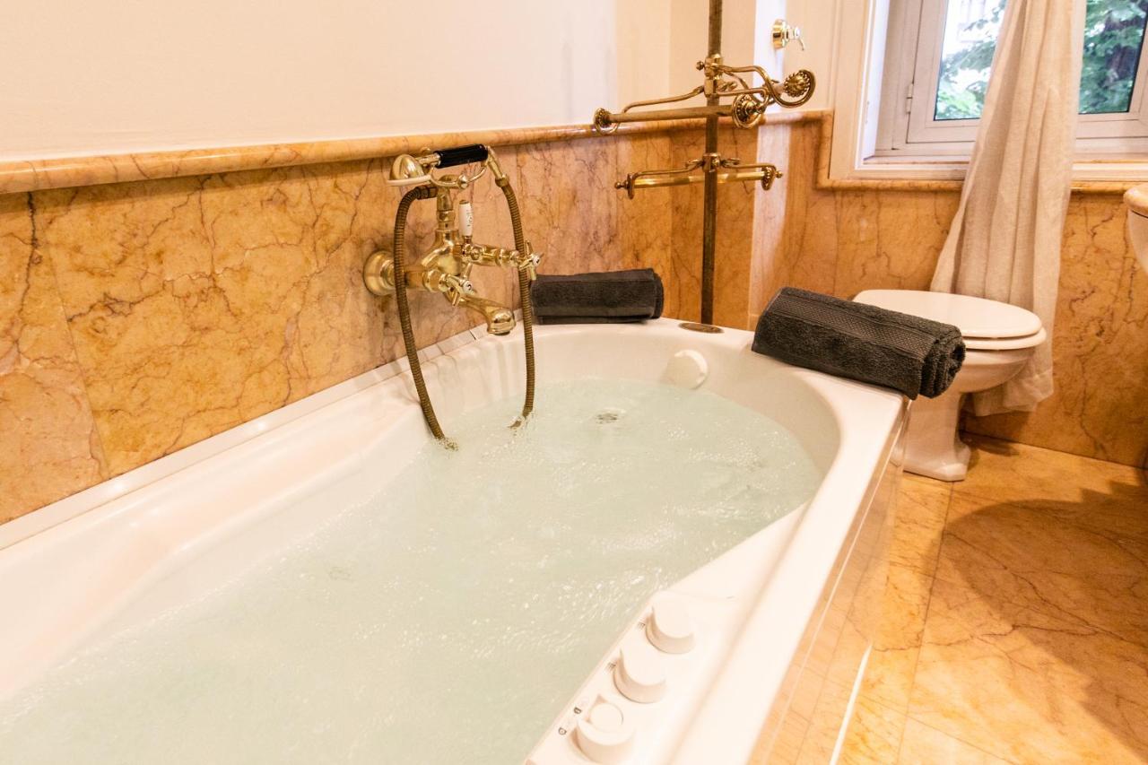 Klimt - Jacuzzi 5 Star - Luxury Design Apartment Milán Exteriér fotografie